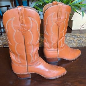 Cowboy boots size 8